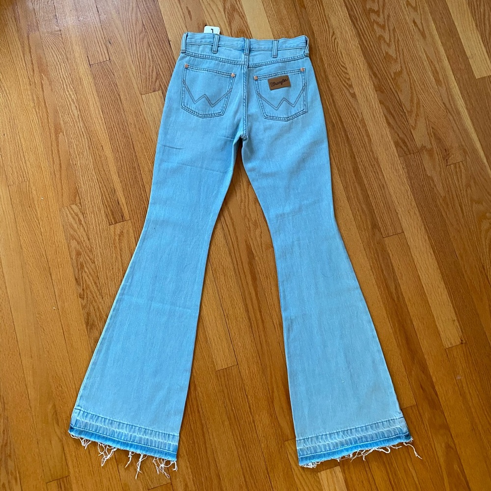 Women’s Wrangler High Rise Flare Jeans